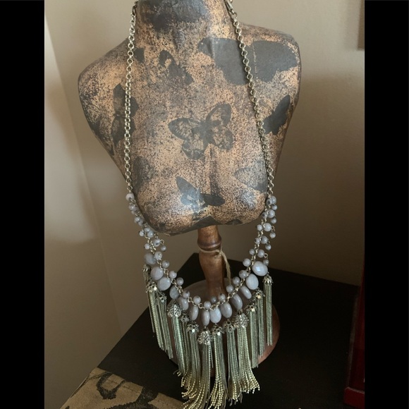 Gorgeous anthropologie statement necklace - Picture 1 of 5